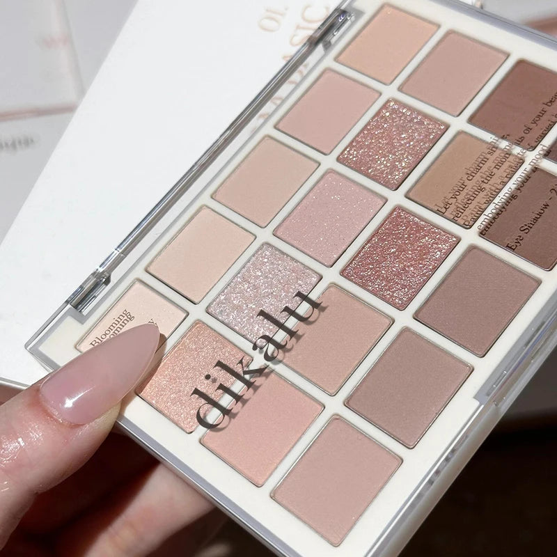 DIKALU 20-Farben Koreanische Lidschatten-Palette mit geringer Sättigung Matt Wasserfest Braun Rosa Lidschatten-Palette Langanhaltendes Tages-Make-up