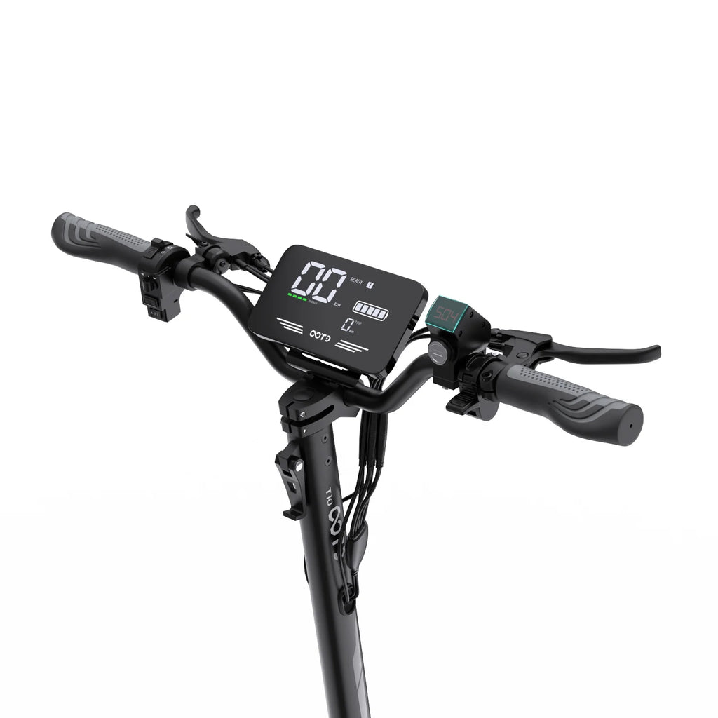 T10 Tragbarer E-Scooter 900W Spitzenleistung 48V 13.5/18 Ah Akku Elektroroller für Erwachsene 11 Zoll Offroad-Reifen Elektroroller