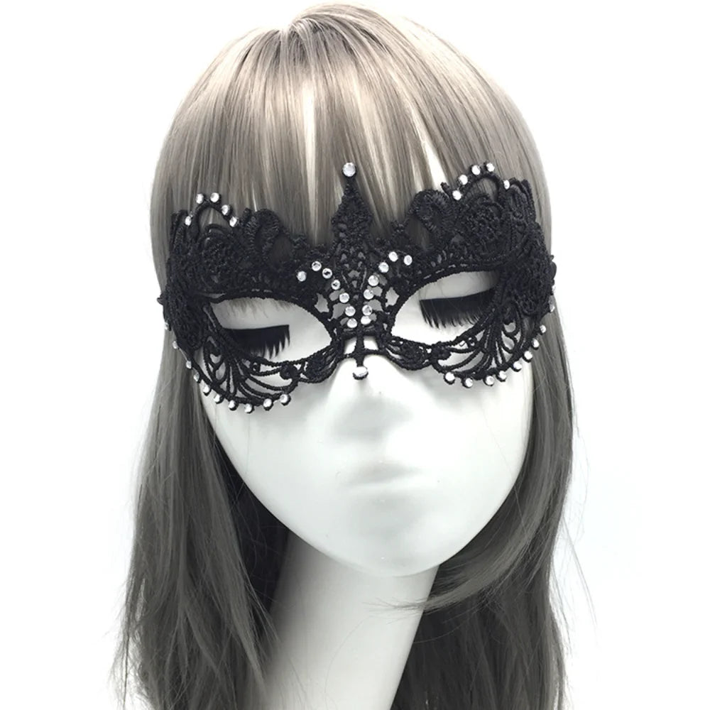 Neue Damen Hollow Lace Gesichtsmaske Maskerade Sexy Cosplay Abschlussball Party Requisiten Kostüm Maske Nachtclub Halloween Schwarze Augenmaske