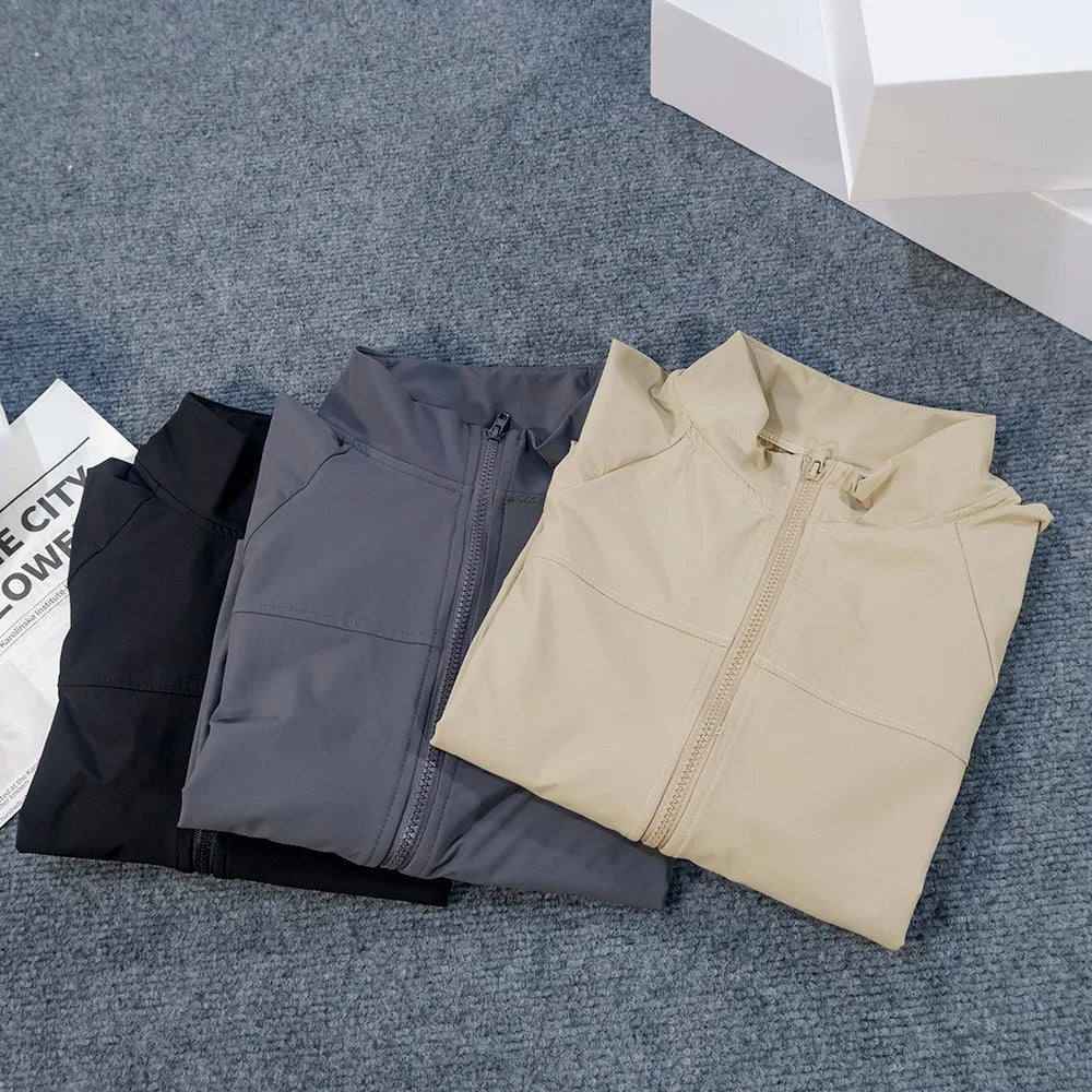 Yoga-Kleidung Amerikanischer Stil Sport Winddichte Stehkragen Sonnenschutzjacke Atmungsaktives Oberteil Outdoor Schnelltrocknend Kurzer Reißverschluss Damen