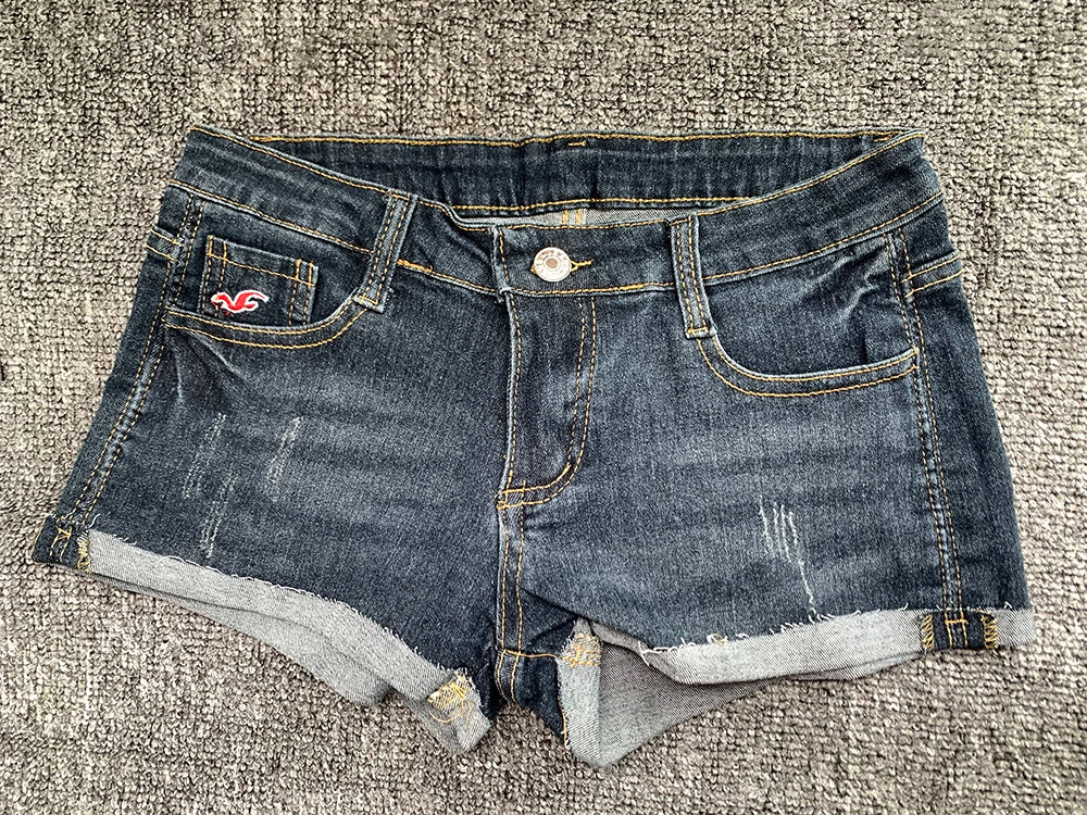 Sommer koreanische sexy tiefe Taille Damen-Jeans-Shorts amerikanische Lady Y2K elastische, schmal geschnittene Hot Pants Damen-Stickerei-Wickeljeans