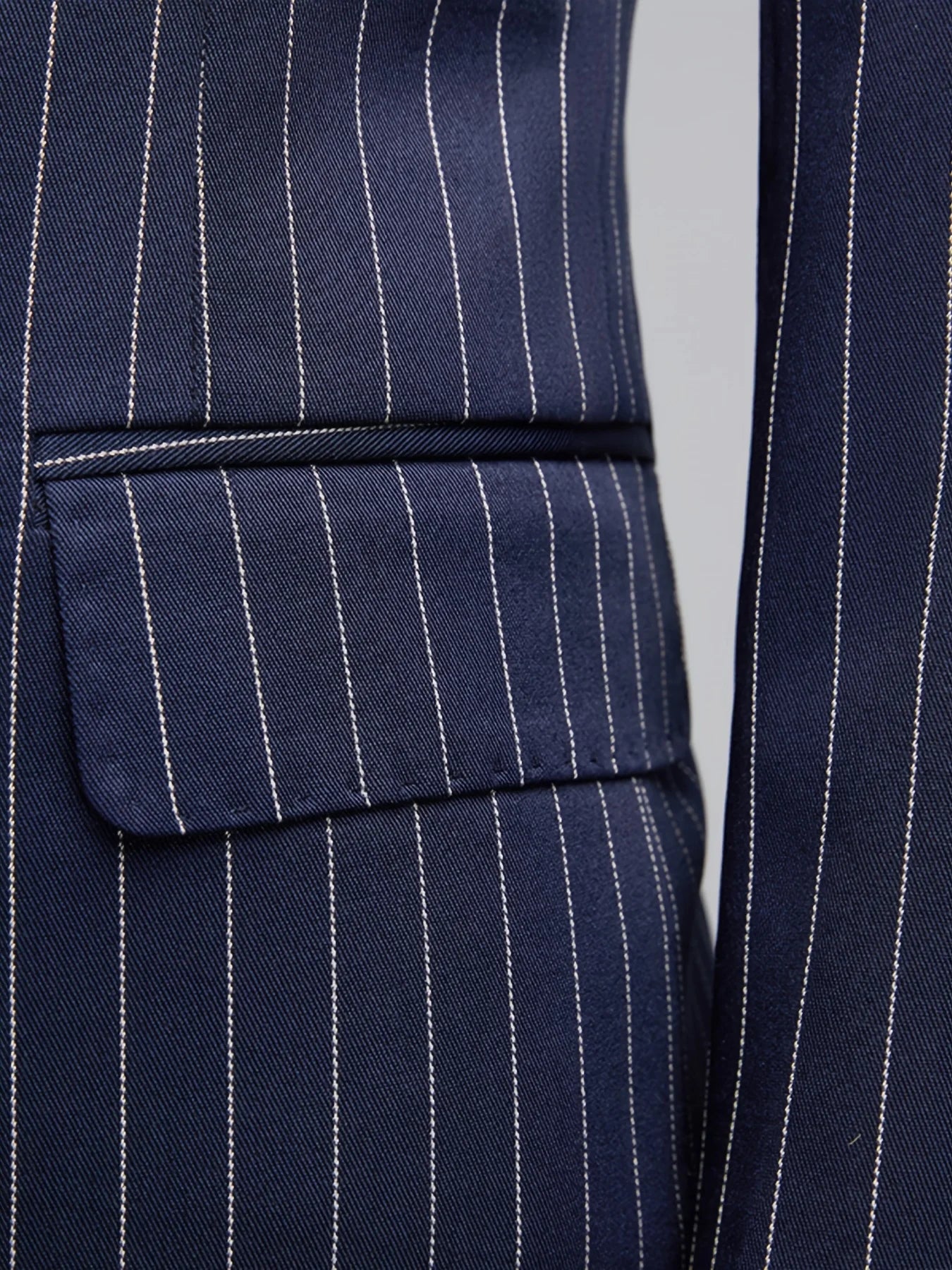 Herrenanzüge Herren Zweiteiliger Anzug Zweireihig Herren Modisches und Slim-fit Design Bräutigam Hochzeitsanzug Lässiger gestreifter Stoff