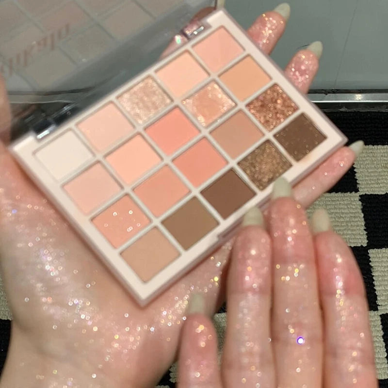 DIKALU 20-Farben Koreanische Lidschatten-Palette mit geringer Sättigung Matt Wasserfest Braun Rosa Lidschatten-Palette Langanhaltendes Tages-Make-up