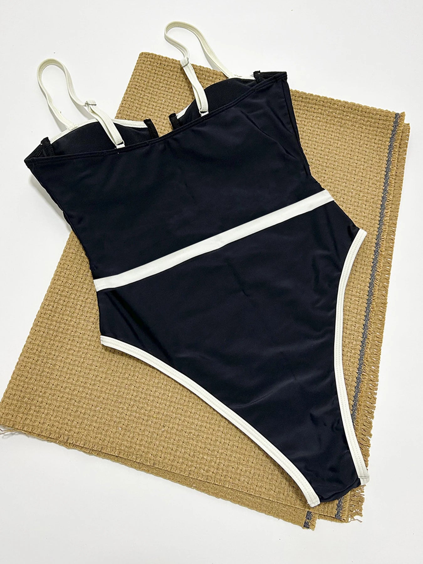 2024 Neu Schwarz-Weiß Kontrastfarbe Einteiliger Badeanzug Für Damen Push Up Bademode Bodysuit Monokini Badeanzug Strandmode