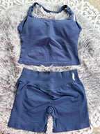 Yoga Outfits Damen 2-teiliges Sport-Set DFNNYE Impact Halfter Neck Neckholder Rückenfrei Oberteil Nahtlose Scrunch Shorts Fitness-Workout-Sportanzug