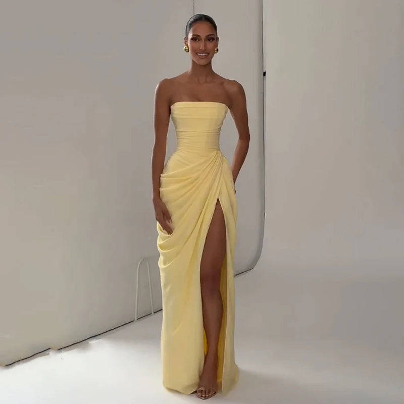 Damen einfarbiges plissiertes, sexy trägerloses Kleid, elegantes schulterfreies, rückenfreies Kleid mit hoher Taille und Schlitz 2026, neues Abendparty-Kleid
