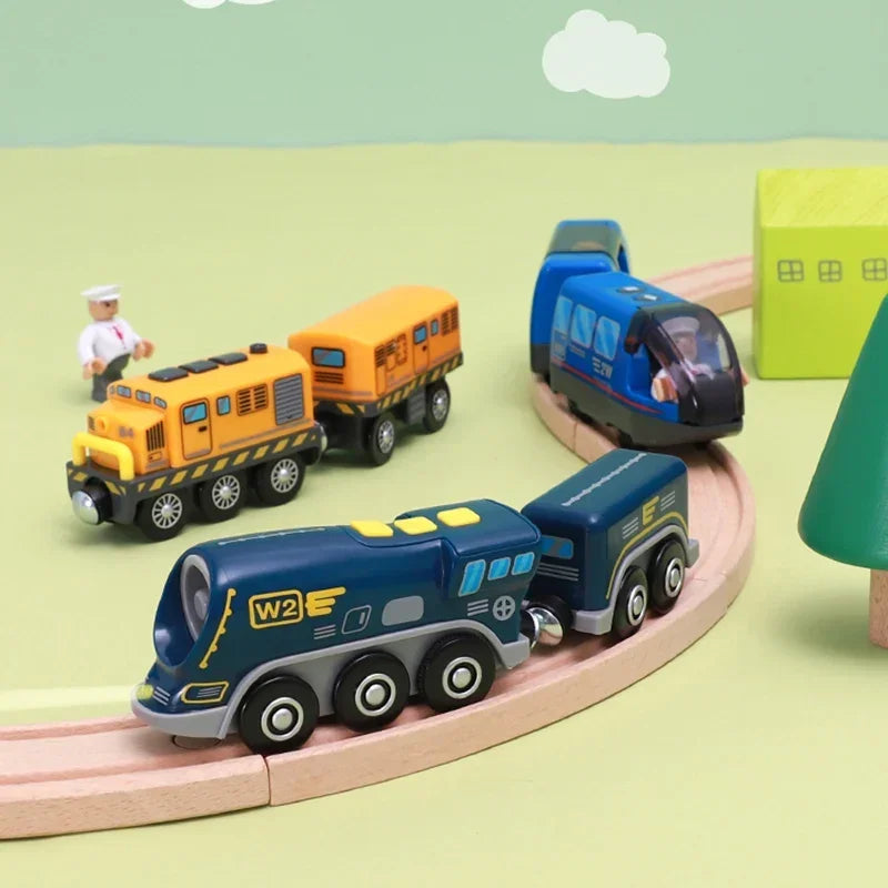 Elektrische Holzeisenbahn für Kinder, kompatibel mit Holzschienen, magnetische Verbinder, selbstfahrender Zug aus Druckgussmetall für Jungen und Mädchen ab 3 Jahren
