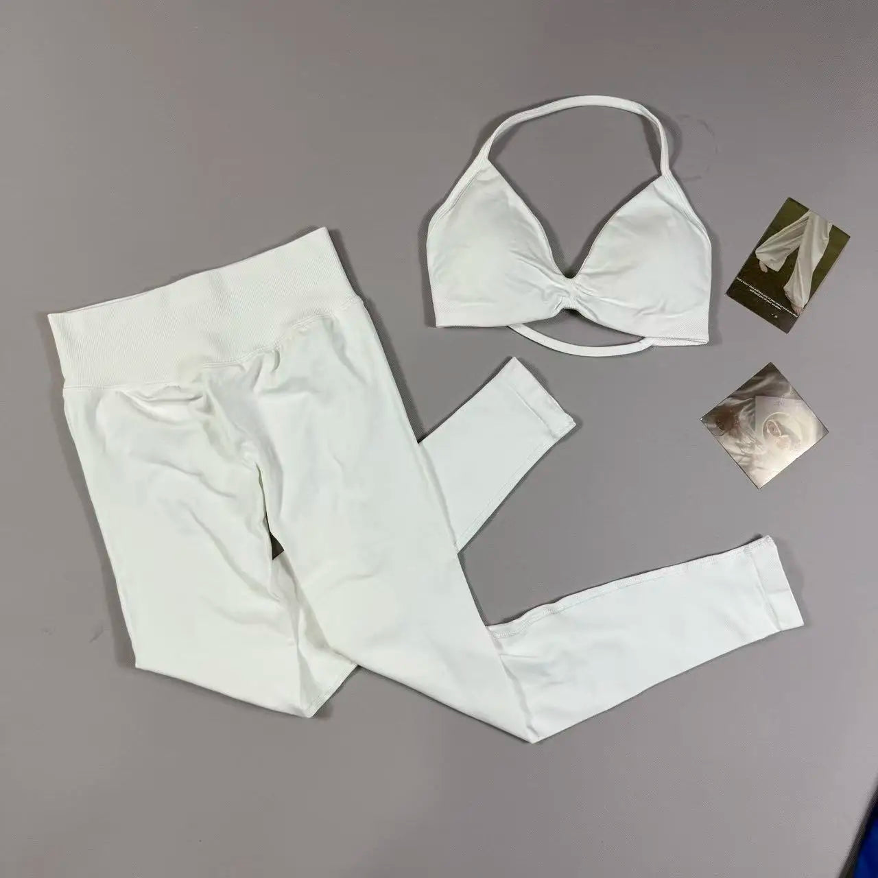 UETEEY Set für Damen, Trägerloser Yoga-BH, Sport-Top, Workout-Leggings-Set, Nahtloses Fitnessstudio-Set, Fitnesskleidung, Outfit, Activewear
