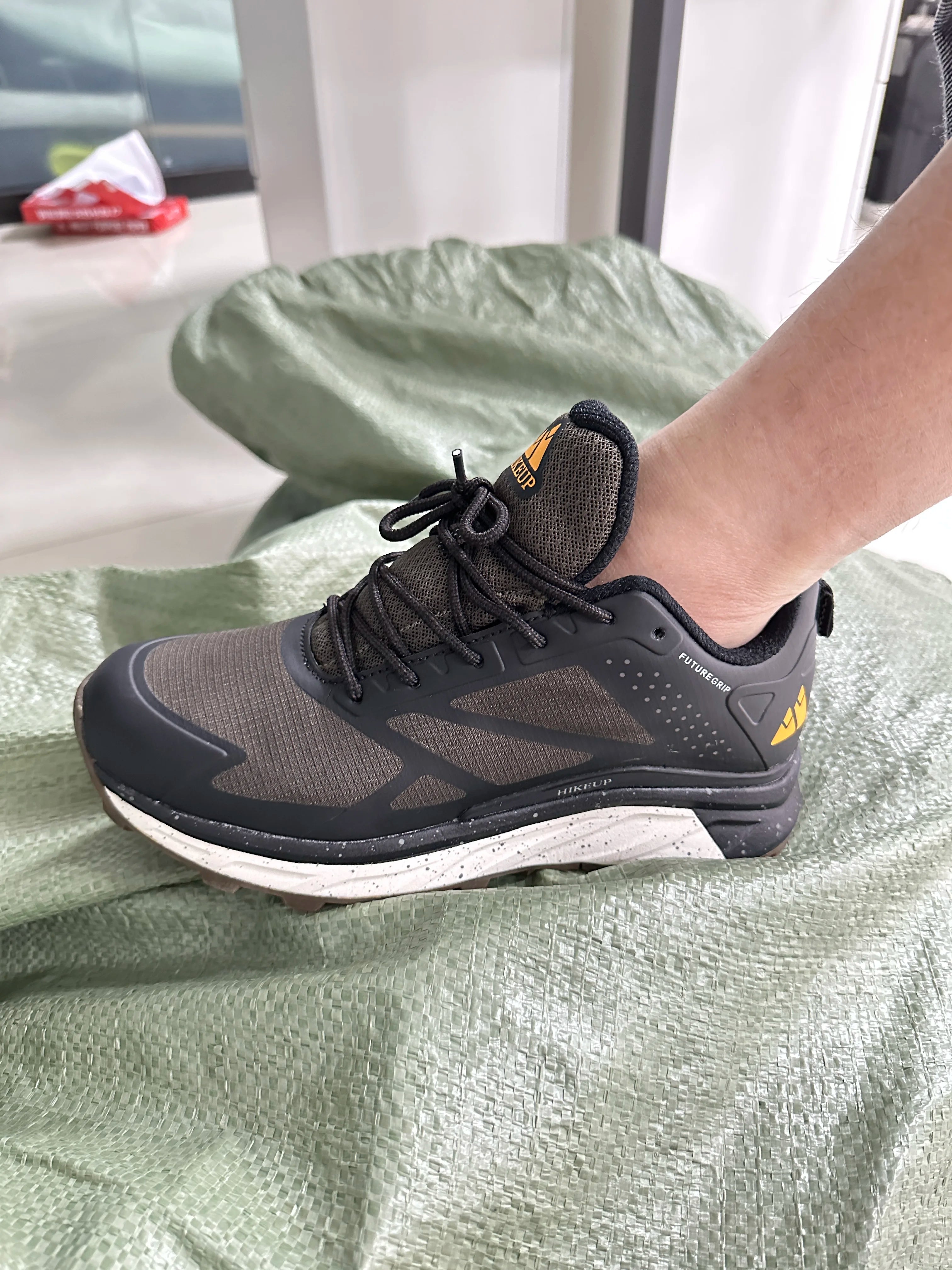 HIKEUP Outdoor Men's Sneakers Women Breathable Trail Running Shoes Hiking Shoes Trail Male Comfort Trekking Running Sneakers