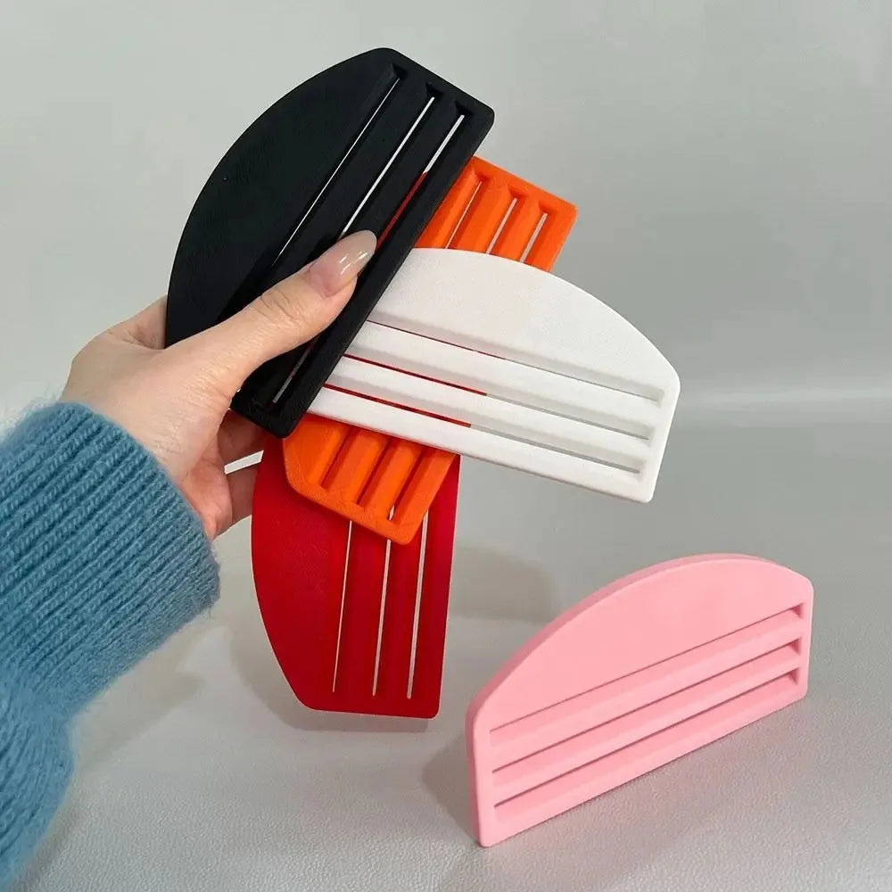 Portable Multifunction Cat Treat Dispenser Manual Reusable Cream Tube Squeezer Toothpaste Dispenser