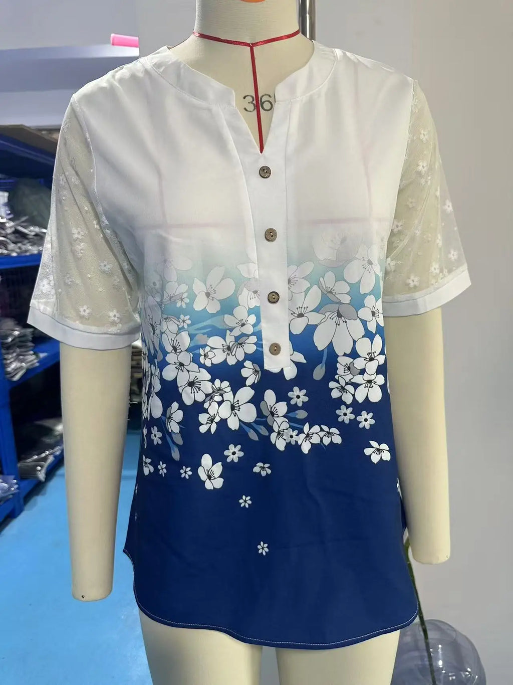 Sommerhemden Damen Spitze Patchwork Kurzarm Bluse Blumendruck Kleidung Mode Street Casual Täglich V-Ausschnitt Knopfleiste Tops 2025