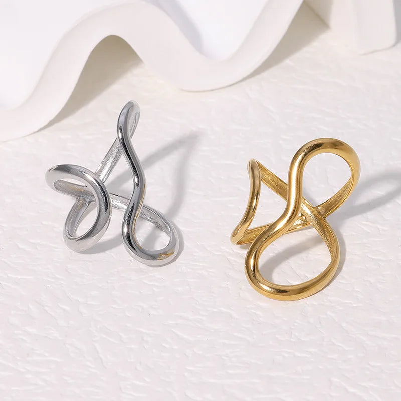 LATS Edelstahl Goldfarbene Ringe für Damen und Herren 2024 Farbecht Beliebte Party Personalisierte Überzogene Charms Schmuck Geschenke