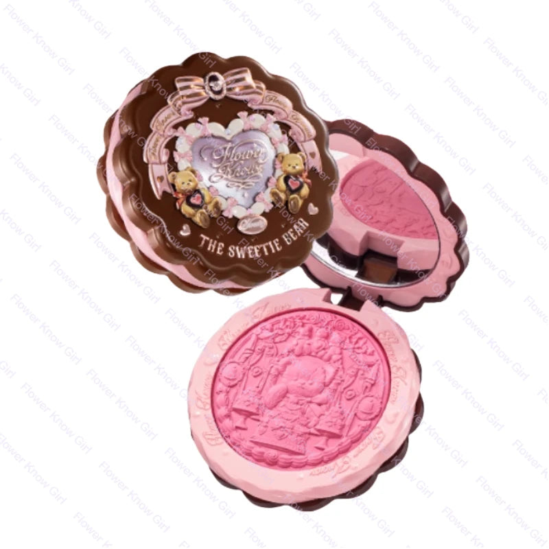 Flower Knows The Sweetie Bear Collection Satin geprägtes Rouge Langanhaltend Matt Aufhellend Natürlich aufhellende Gesichtskosmetik 5g