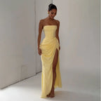 Damen einfarbiges plissiertes, sexy trägerloses Kleid, elegantes schulterfreies, rückenfreies Kleid mit hoher Taille und Schlitz 2026, neues Abendparty-Kleid
