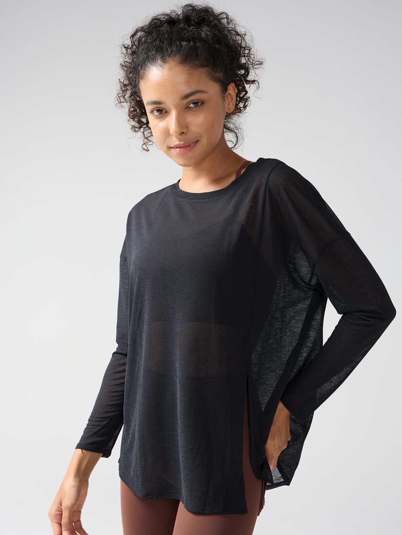 Mode Damen Atmungsaktive Lockere Schnelltrocknende Langarm Yoga Shirts Schlankmachende Seitenschlitze Freizeit Laufen Fitness Radfahren Oberteile
