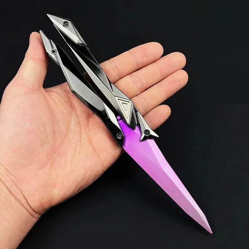 Taktischer Shooter faltbares Schmetterlingsmesser – 3D graviertes Sammlerstück tragbares Nahkampf-Ausrüstungsstück für Cosplay/Gaming-Zubehör Geschenke