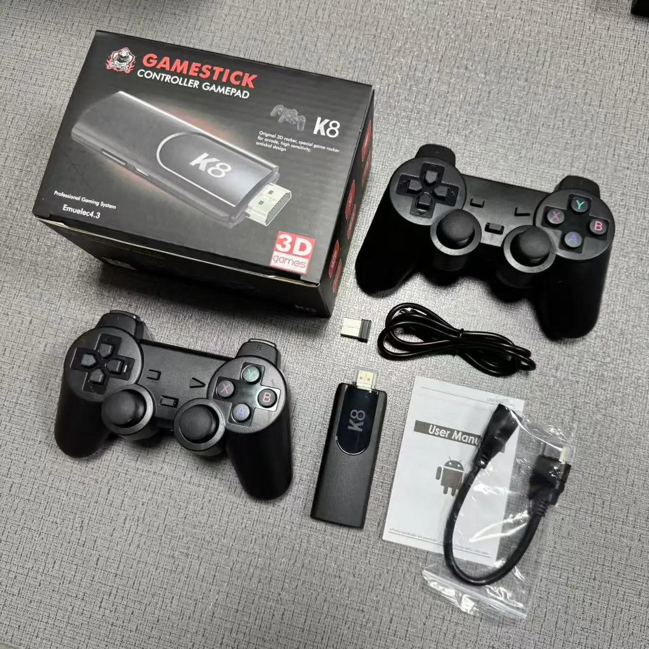 TV Game Stick K8 HD Retro Videospielkonsole 40000+ Spiele Doppelte drahtlose Controller Heim-3D-Spiele 40+ Emulatoren für Geschenke Hauptbild
