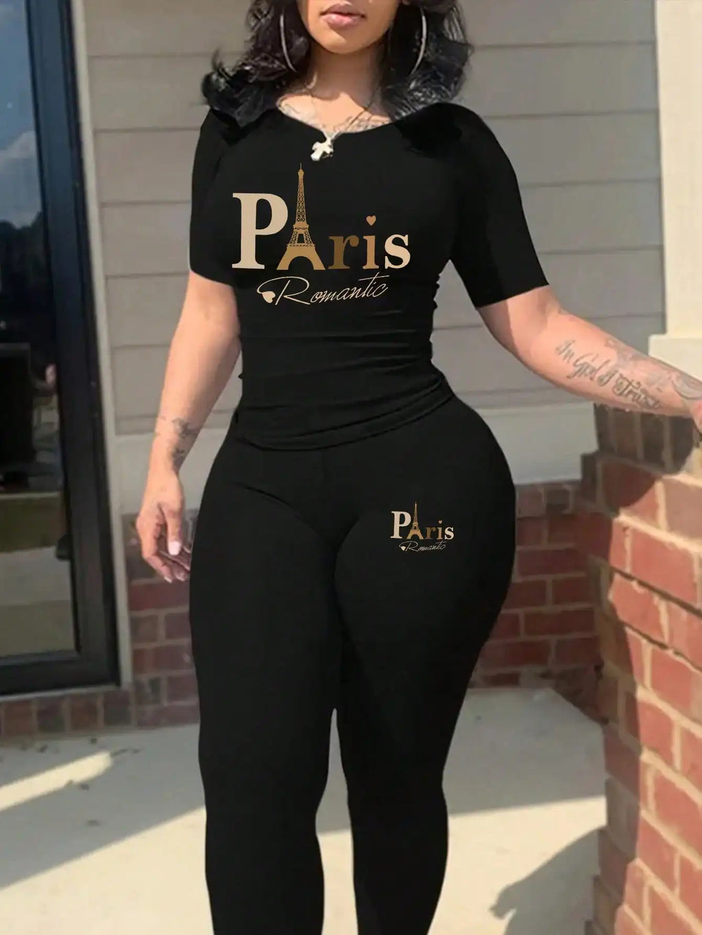 Zweiteiliges Set für Damen mit Paris-Druck, lässiges kurzärmliges T-Shirt mit Rundhalsausschnitt und enge Hose, langes Hosen-Set, Kollektion 2026