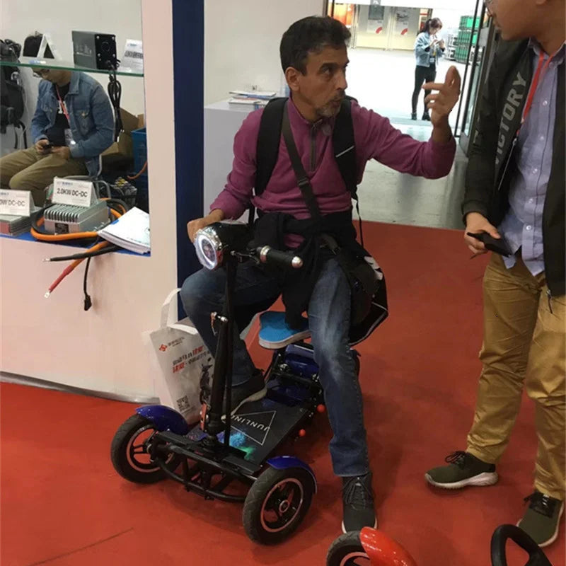 Elektrisches Vierrad-Skateboard Tragbare Elektroroller 10 Zoll 36V klappbarer Elektroroller für Behinderte und Senioren