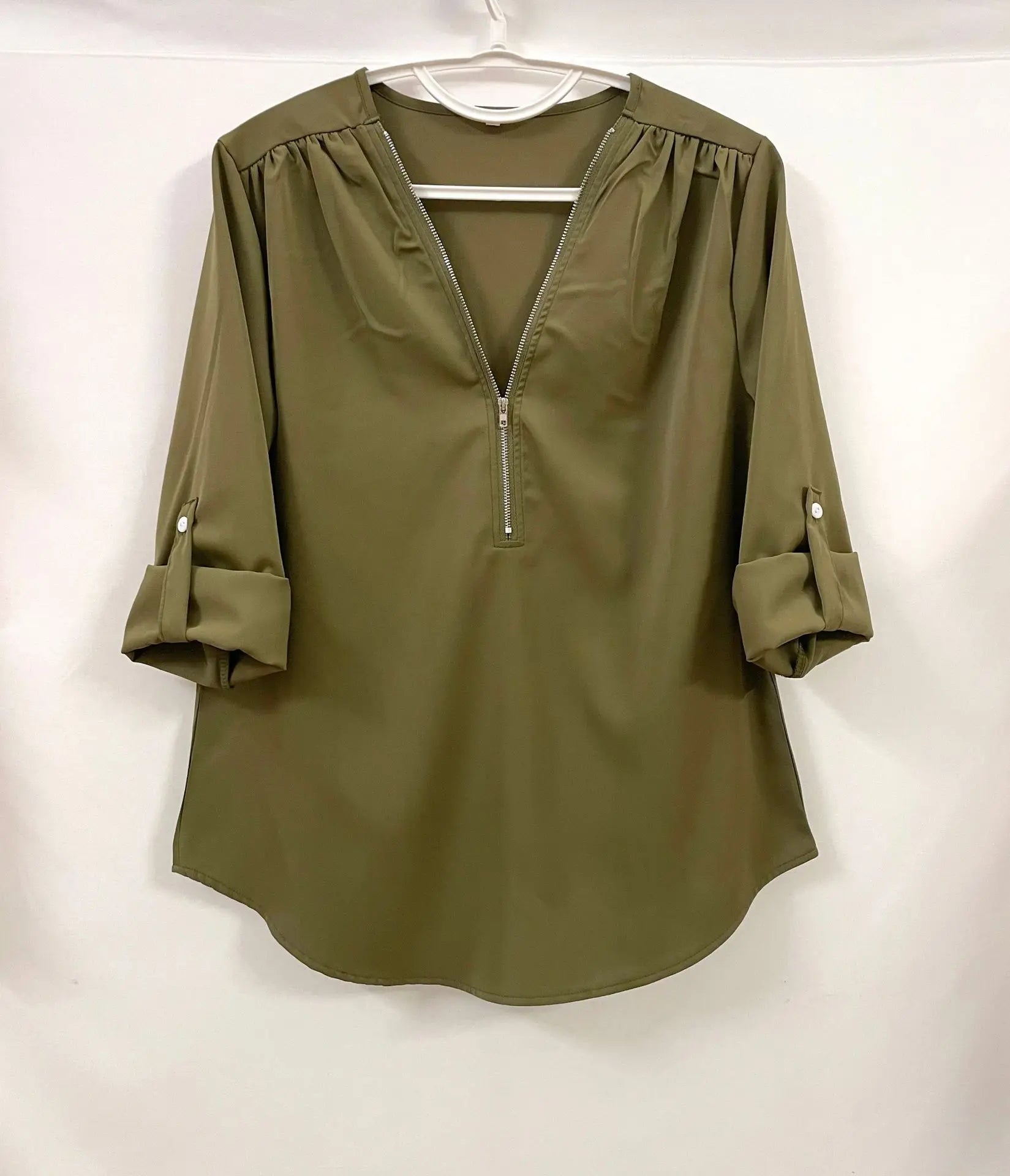 2024 Qualität Heißer Verkauf Plus Size Tiefer V-Ausschnitt Damenbluse Chiffon Coole lockere Hemd Mode Freizeit Damen Tops Sexy Reißverschluss Pullover