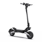 T10 Tragbarer E-Scooter 900W Spitzenleistung 48V 13.5/18 Ah Akku Elektroroller für Erwachsene 11 Zoll Offroad-Reifen Elektroroller