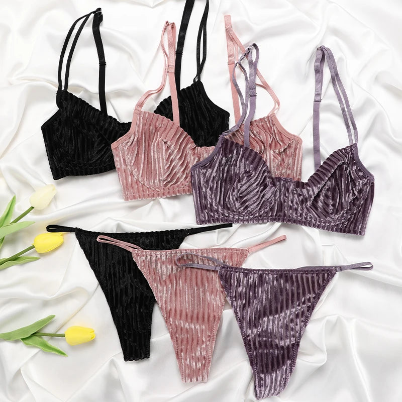 Hot Sale V-shape Underwire Ribbed Women Bra and Briefs Set Polyamide Women Underwear Sets Push-up Bra and Thongs Set Main image