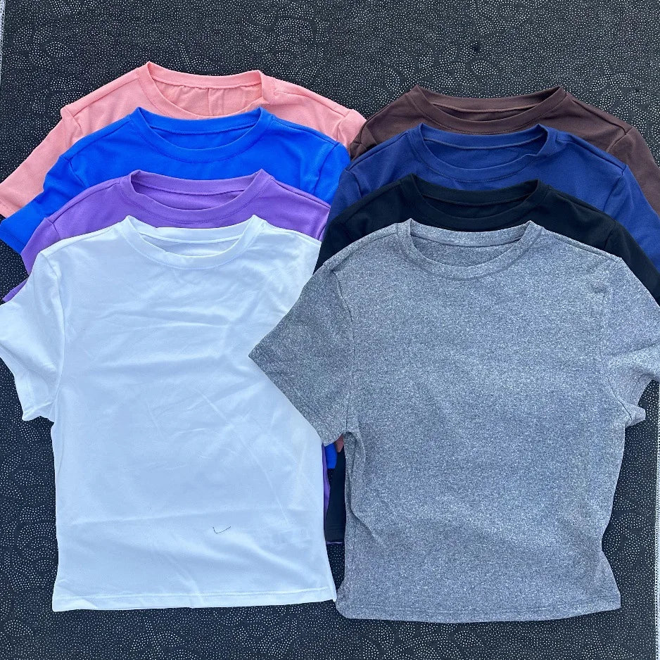 2026 NEU Kurzarm Nahtloses Yoga-Oberteil Fitness-Set Damen Workout Lauf-Sport-Shorts Turnanzug