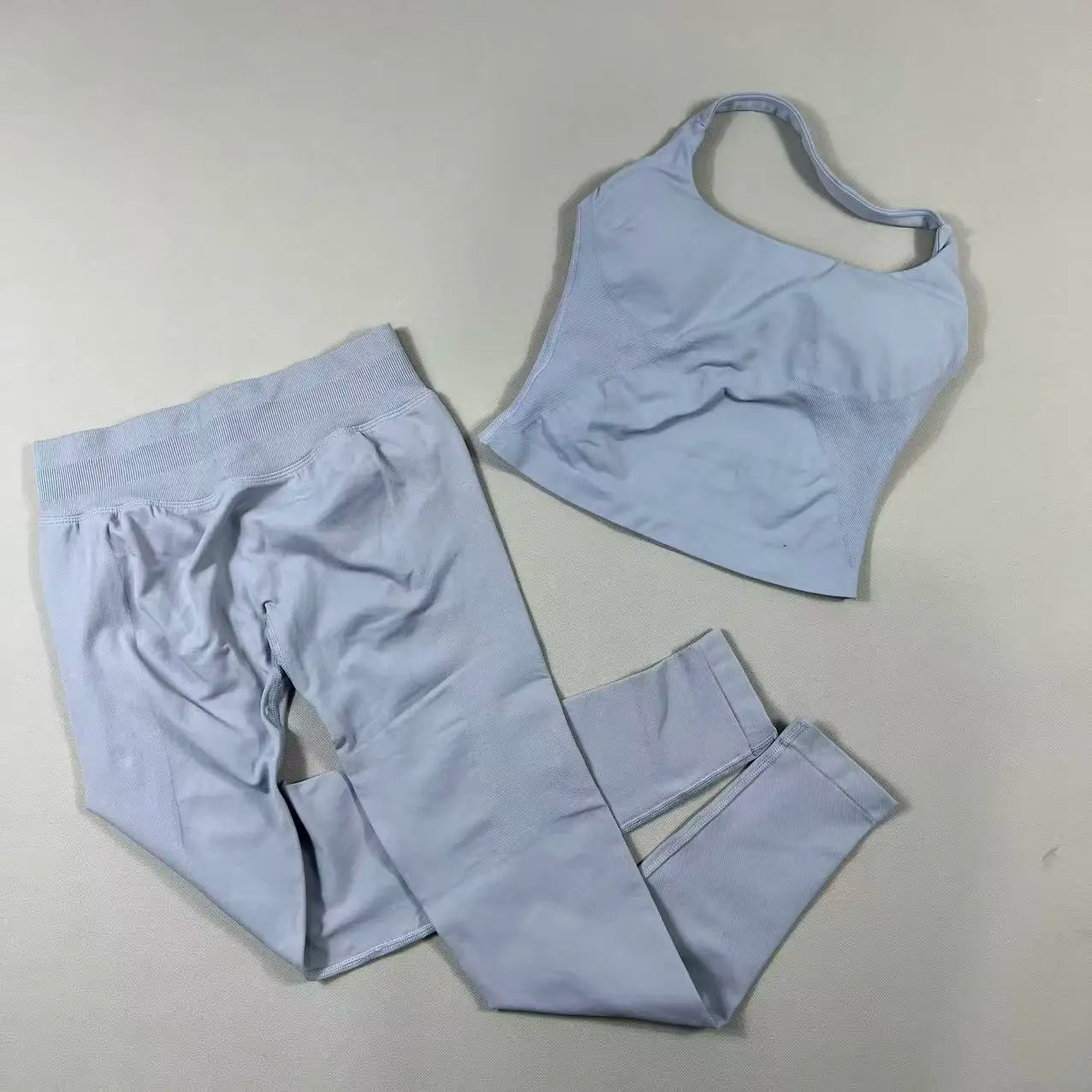 OHNE LOGO Yoga-Outfit Sport-Impact-Gym-Set Neckholder-Oberteil und Leggings-Hosen-Sets Rückenloses Neckholder-Design Hochelastische Sportbekleidung