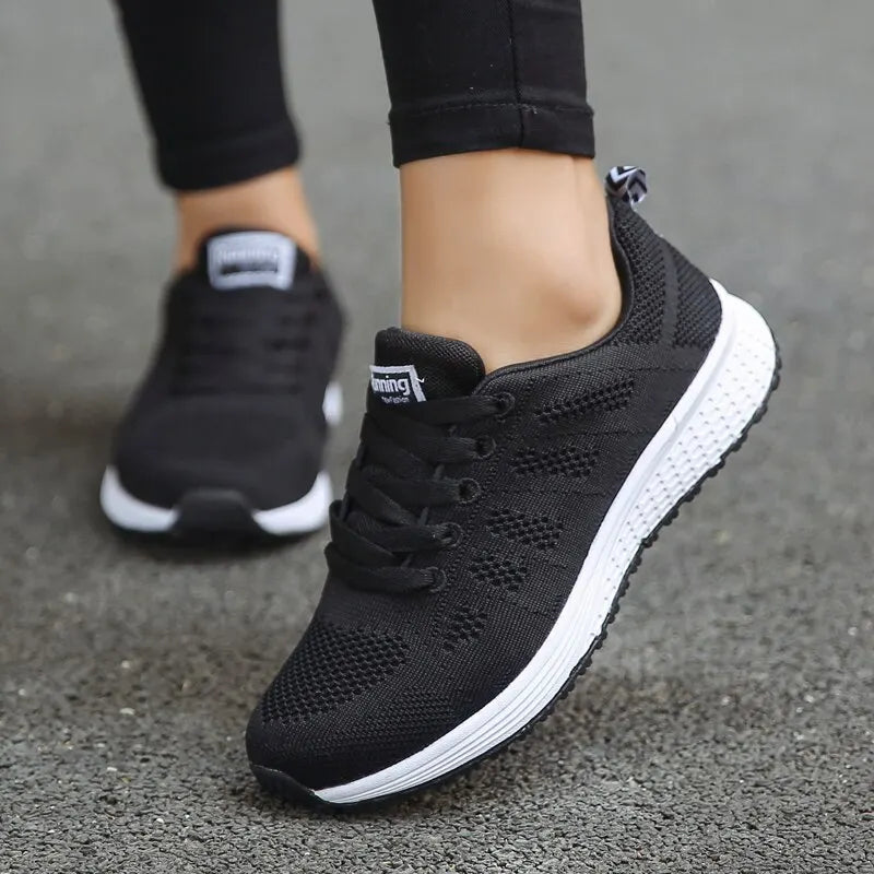 Damen Freizeitschuhe Mode Atmungsaktive Walking Mesh Flache Schuhe Sneakers Weiß Damen Fußbekleidung Hauptbild