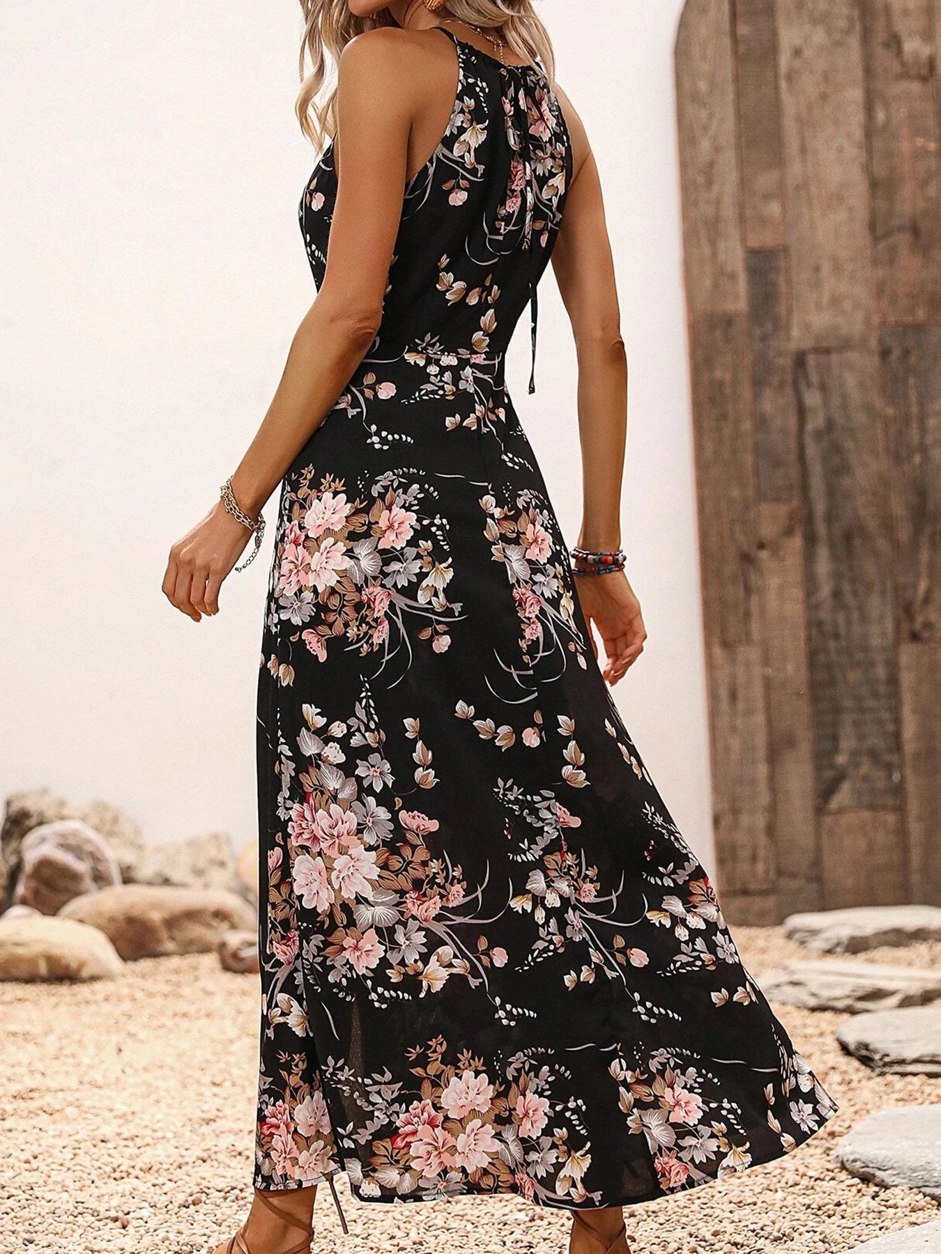 Damen Blumenprint-Kleid mit hohem Schlitz und Beinfreiheit, Neckholder – Sommer Ärmellos Sexy Eng Anliegend Strand Party Clubwear Zweitbild