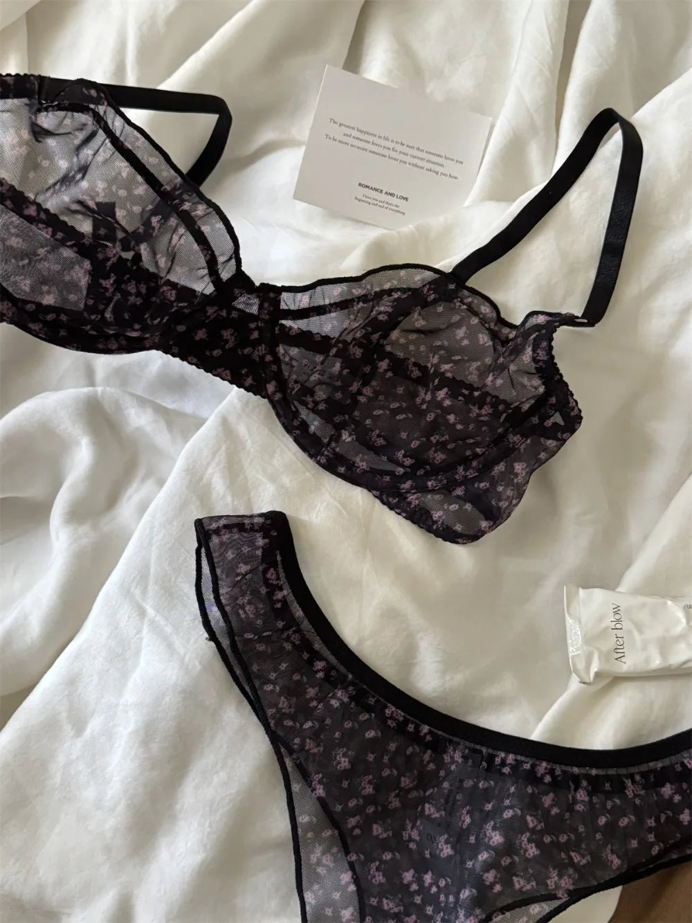 Französisches ultradünnes Dessous-Set, sexy Spitze mit Blumenmuster, BH, modische Damenunterwäsche, atmungsaktive Intim-BHs und Tanga-Sets
