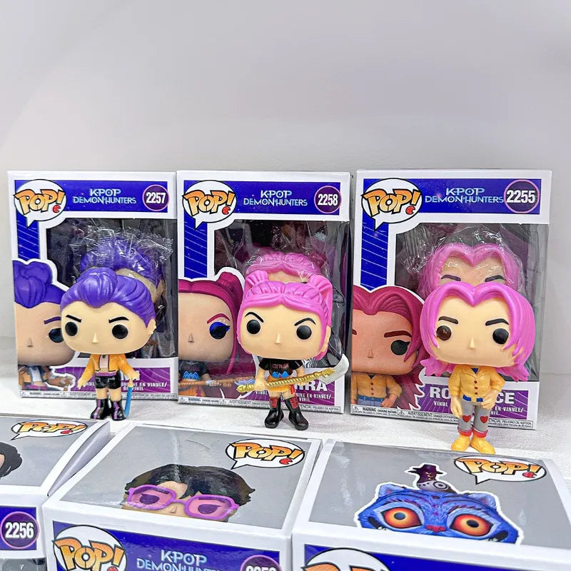 Funko POP KPOP Hexenjäger-Gruppe Trendiges Handheld-Büroperipherie-Spielzeug-Cartoon-Modell-Ornamente Jungen-Geburtstagsgeschenk