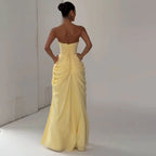 Damen einfarbiges plissiertes, sexy trägerloses Kleid, elegantes schulterfreies, rückenfreies Kleid mit hoher Taille und Schlitz 2026, neues Abendparty-Kleid