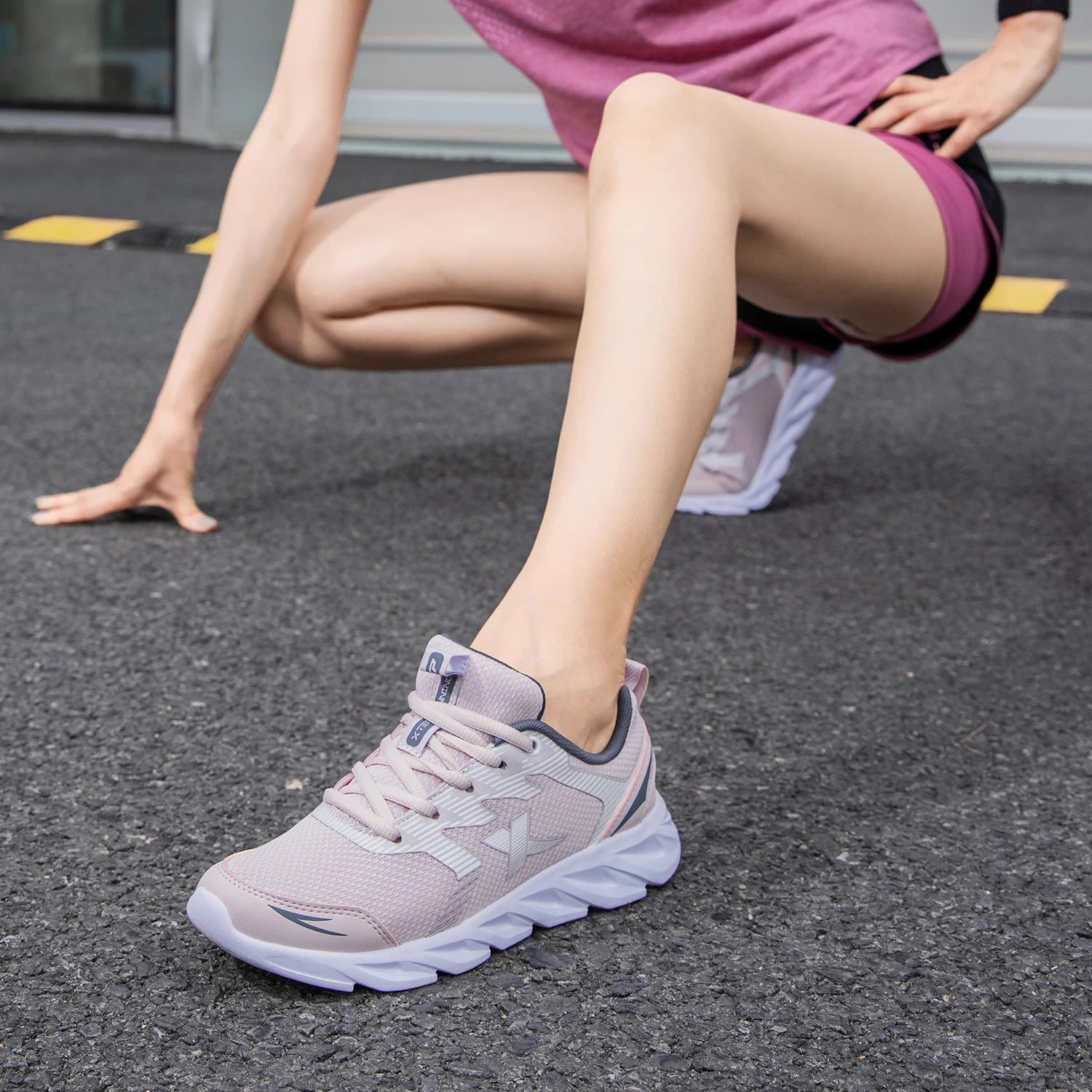Xtep Damen Laufschuhe Verschleißfeste Freizeit-Sportschuhe Für Damen Winter Tennis Sneaker Damen Weiß 879318110073