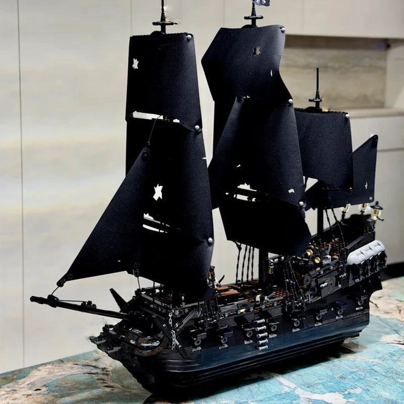 2025 NEU Fluch der Karibik Schiff Rache Kriegsschiff Black Pearl Segelboot Bausteine ​​Montage Spielzeug Kindergeschenk