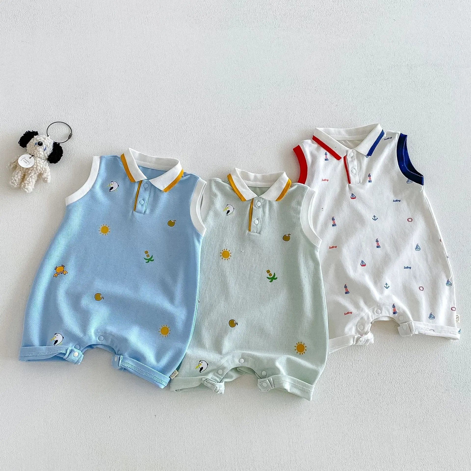 2026 Neue Sommer-Babykleidung 0-2 Jahre Cartoon-Print Ärmelloser Polo-Strampler Atmungsaktives Mesh-Gewebe mit Knopfleiste und Druckknopfverschluss