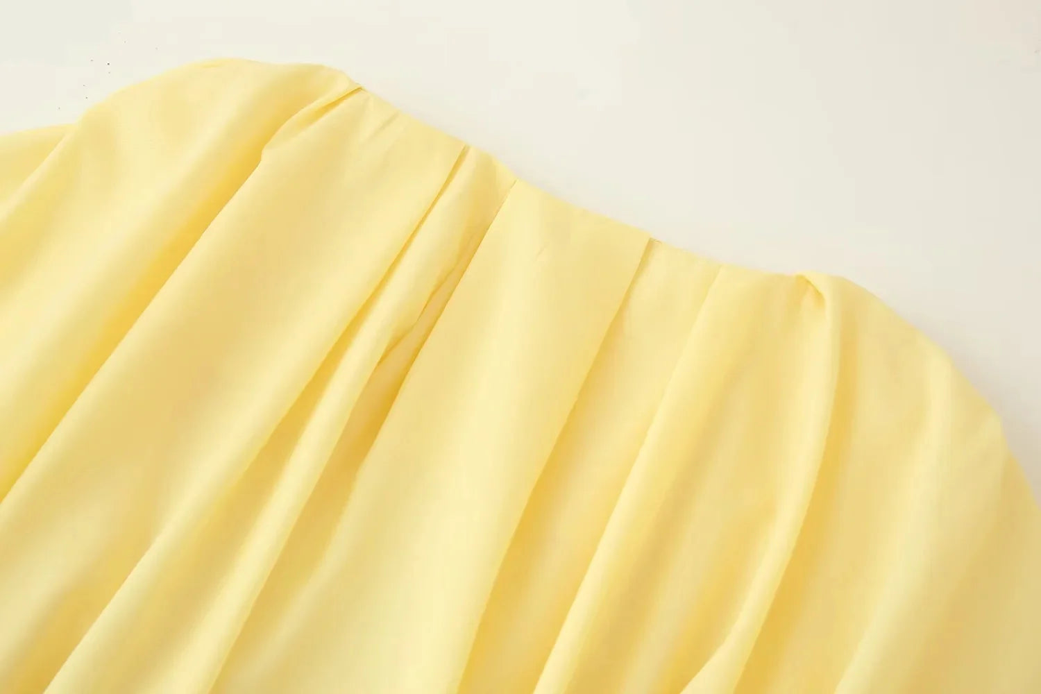 KONDALA 2026 Frühling Sommer Vintage Damenkleid Mode Einreihig Schärpen Drapierter V-Ausschnitt Ärmellos Schicke Braune Damenkleider