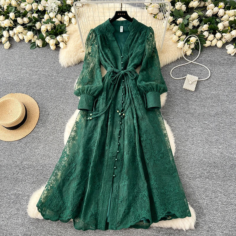 Frühlings-Herbst Französisches High-End Damenkleid Neue Spitze Stickerei V-Ausschnitt Laternenärmel Einreiher Party Geburtstagskleid C192