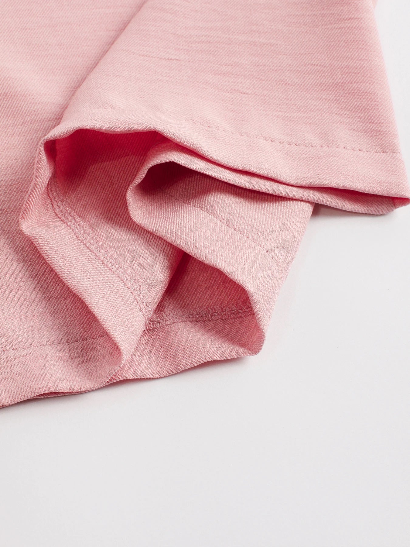 Zweiteiliges Set für Damen: Einfarbiges Hemd mit Knopfleiste und Hose mit weitem Bein und Bindedetail, lässige Bluse mit überschnittenen Schultern und langen Ärmeln & Hose