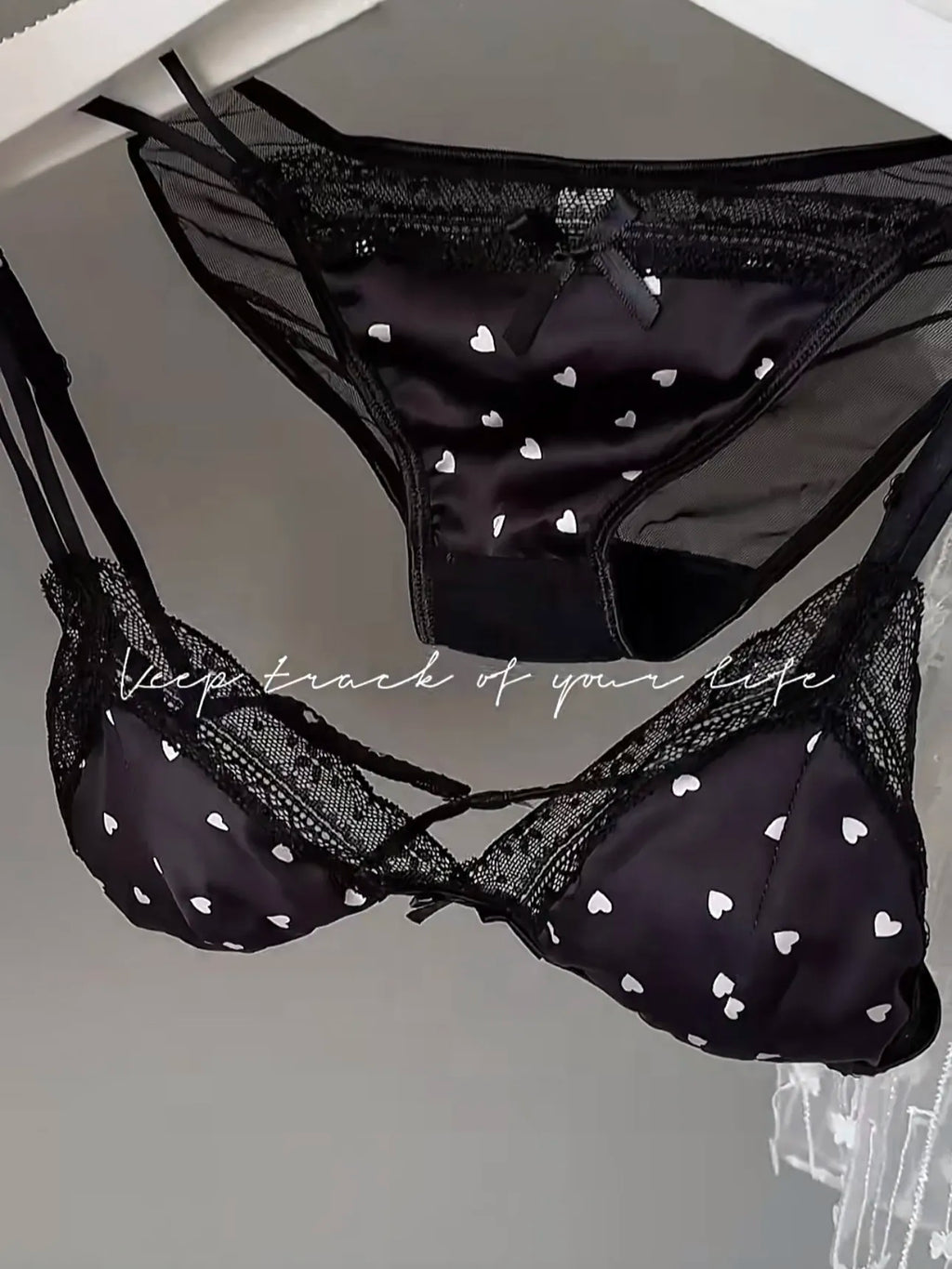 Französischer Stil Süßer Triangel-BH Lingerie Set Damen Satin Spitze Drahtlos Kleiner Busen Raffiniert Dünner Stoff Sexy Weiche Unterwäsche S-XL