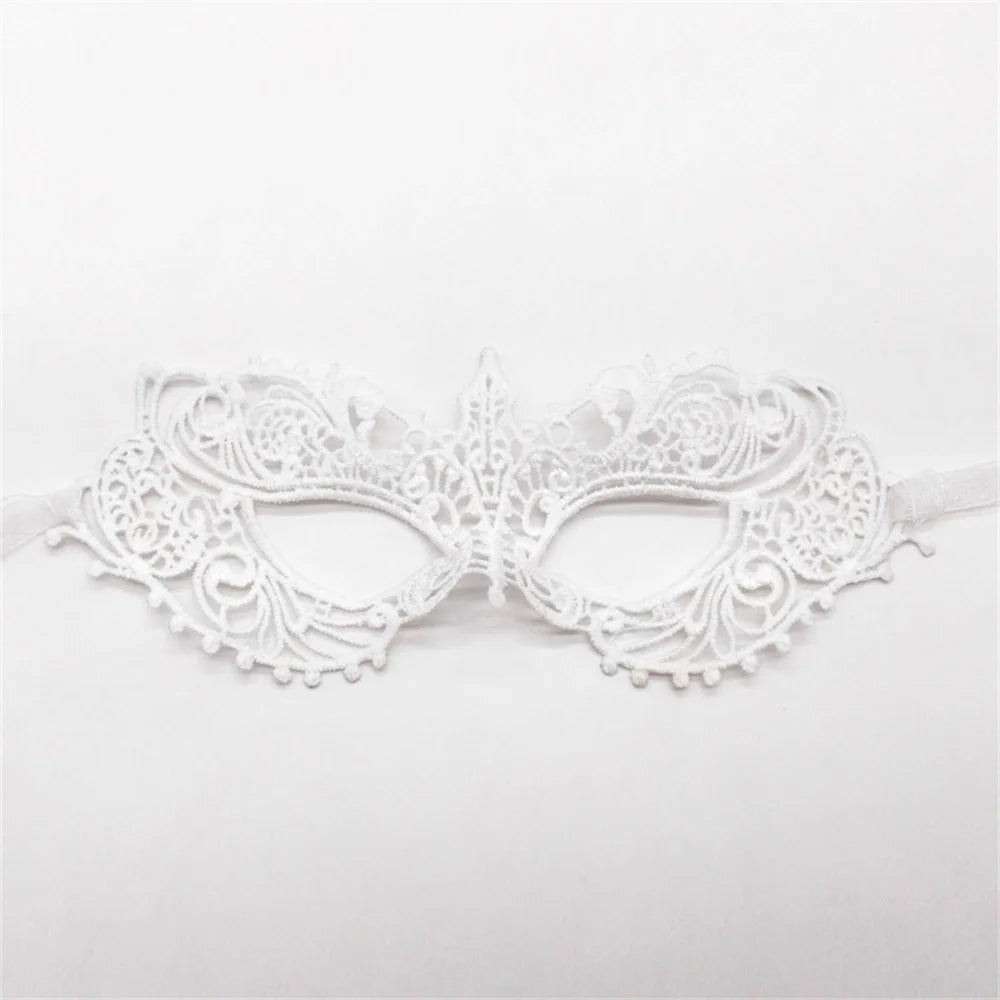Neue Damen Hollow Lace Gesichtsmaske Maskerade Sexy Cosplay Abschlussball Party Requisiten Kostüm Maske Nachtclub Halloween Schwarze Augenmaske