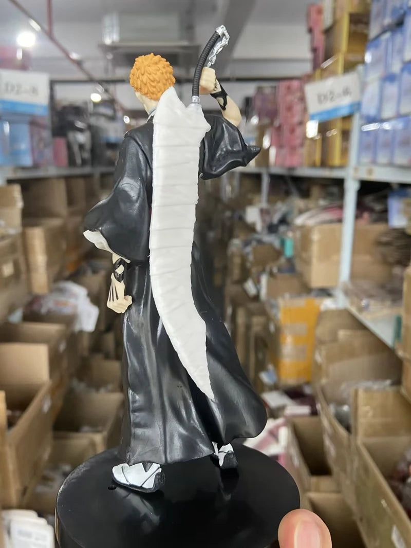 18,5 cm Anime BLEACH Kuchiki Rukia Actionfigur Sammlermodell Spielzeug Japanische Puppen Desktop Dekorationen PVC Stehfiguren