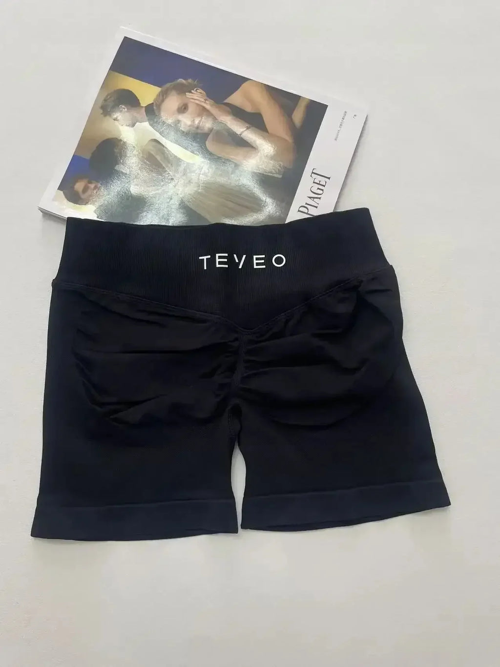 TEVEO Damen Yoga Shorts Dehnbar Atmungsaktiv Peach Butt Lift Fitness Laufshorts High Waist Stretch Schweißableitend