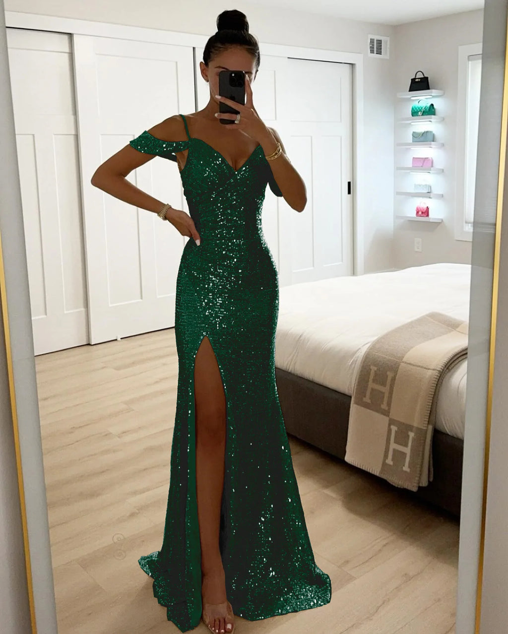 Dieses Kleid ist für die selbstbewusste Fashionista, die keine Angst hat, ihre Individualität zu zeigen