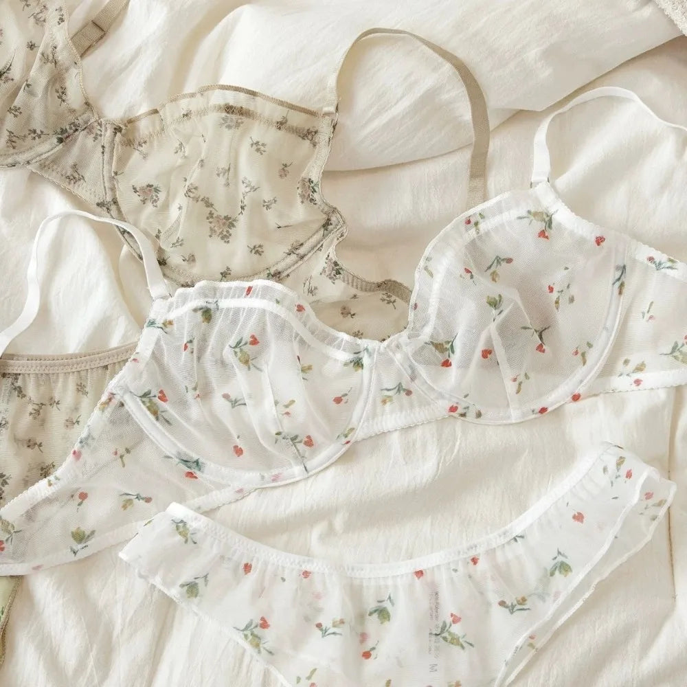 Französisches ultradünnes Dessous-Set, sexy Spitze mit Blumenmuster, BH, modische Damenunterwäsche, atmungsaktive Intim-BHs und Tanga-Sets