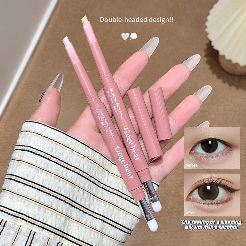 Matter aufhellender Seidenraupen-Stift, Pinkbrauner zweifarbiger Highlighter-Konturschattenstift mit Detail-Verblendpinsel für Augen-Make-up