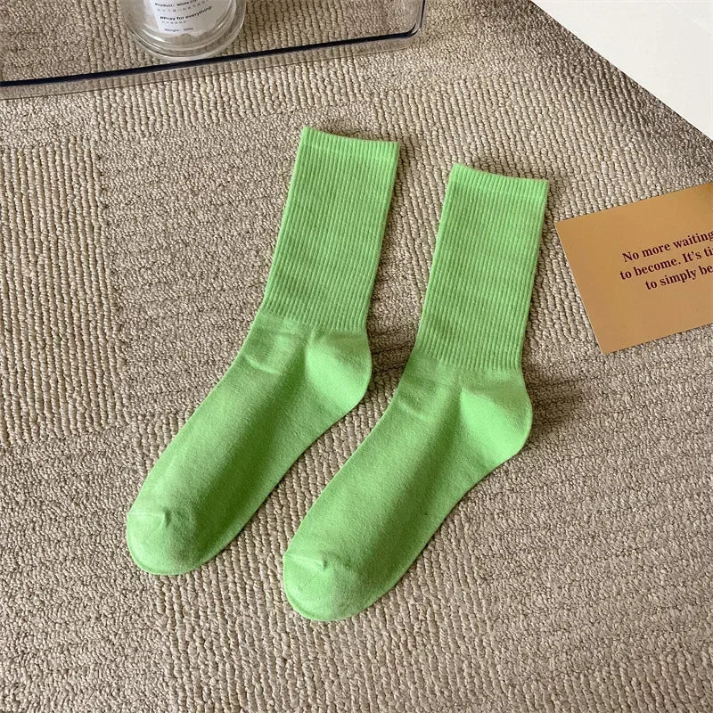 33 Farben Sommer Baumwolle Weiche Socken Fröhlich Bunte Damen Mid-Tube Strümpfe Modetrend Rot Grün Knöchelsocken Herbst Strumpfwaren
