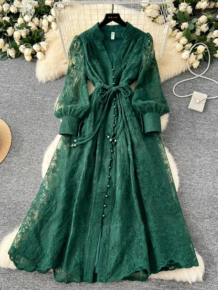 Frühlings-Herbst Französisches High-End Damenkleid Neue Spitze Stickerei V-Ausschnitt Laternenärmel Einreiher Party Geburtstagskleid C192