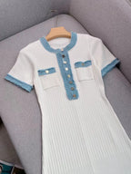 Elegantes, kontrastierendes, gestricktes Maxi-Kleid für Damen, schickes O-Ausschnitt-Kurzarmkleid mit Metallknöpfen, figurbetonte Kleider, Büro-Lady-Pendlerrobe