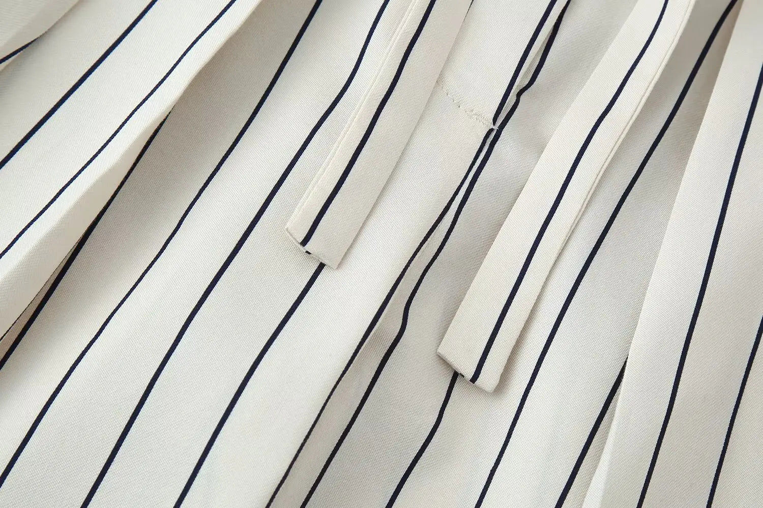 HH Damen Frühling Neue Mode Vintage Vielseitige Beige Gestreifte Puffärmel-Shirt + Hochtaillierte Lockere Plissierte Lässige Lange Hose Set